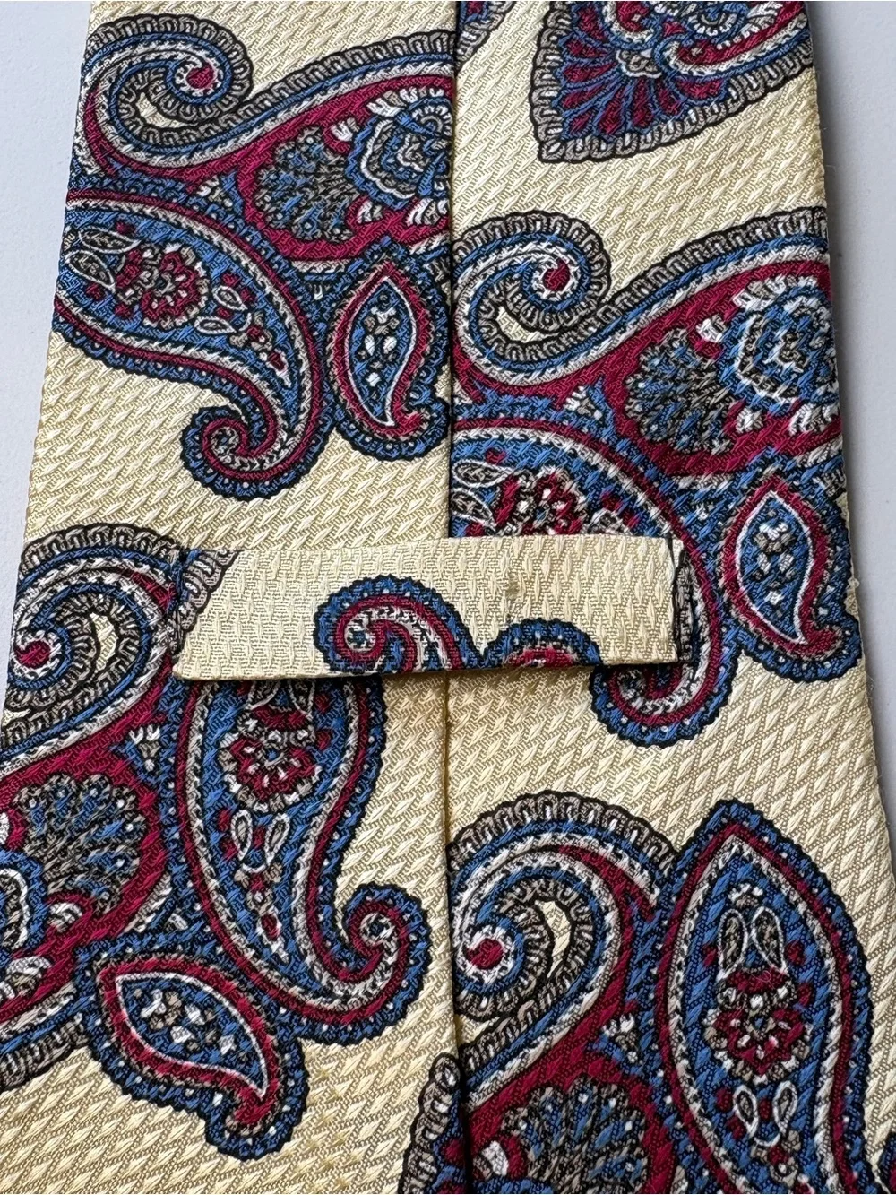 Oscar de la Renta Silk Paisley Tie XL 61